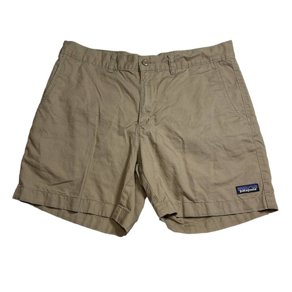 Patagonia Other - Patagonia tan flat front mens shorts size 32